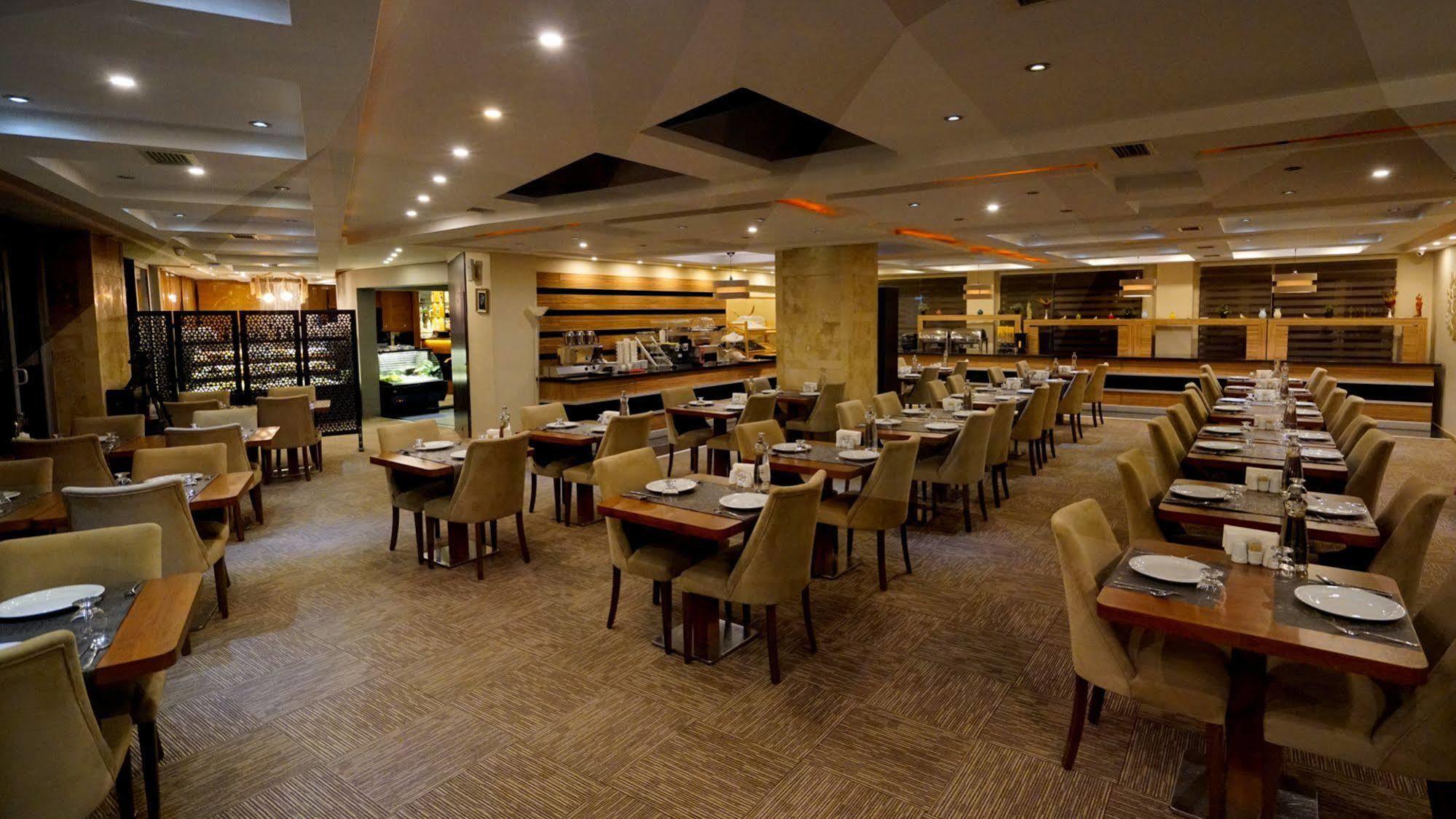 Es Albatros Hotel Eskişehir Extérieur photo