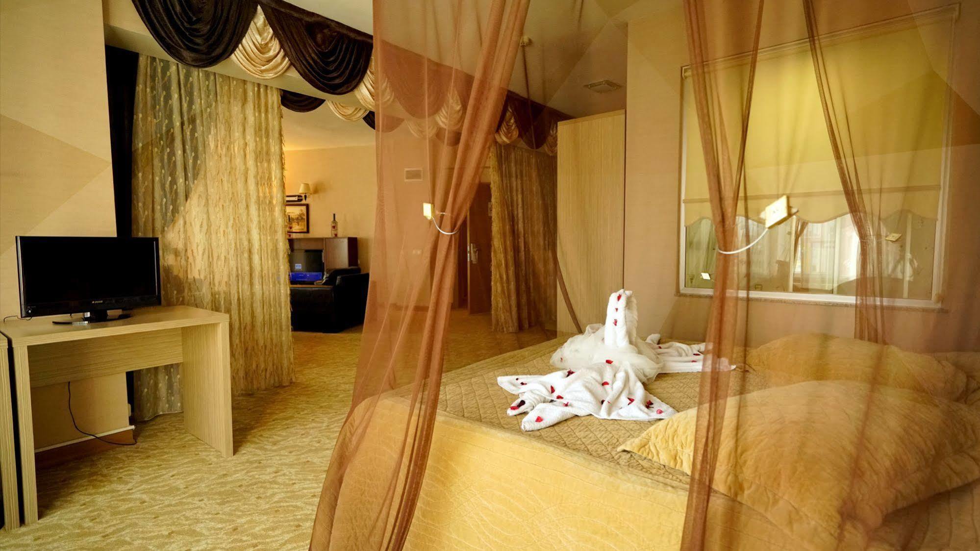 Es Albatros Hotel Eskişehir Extérieur photo