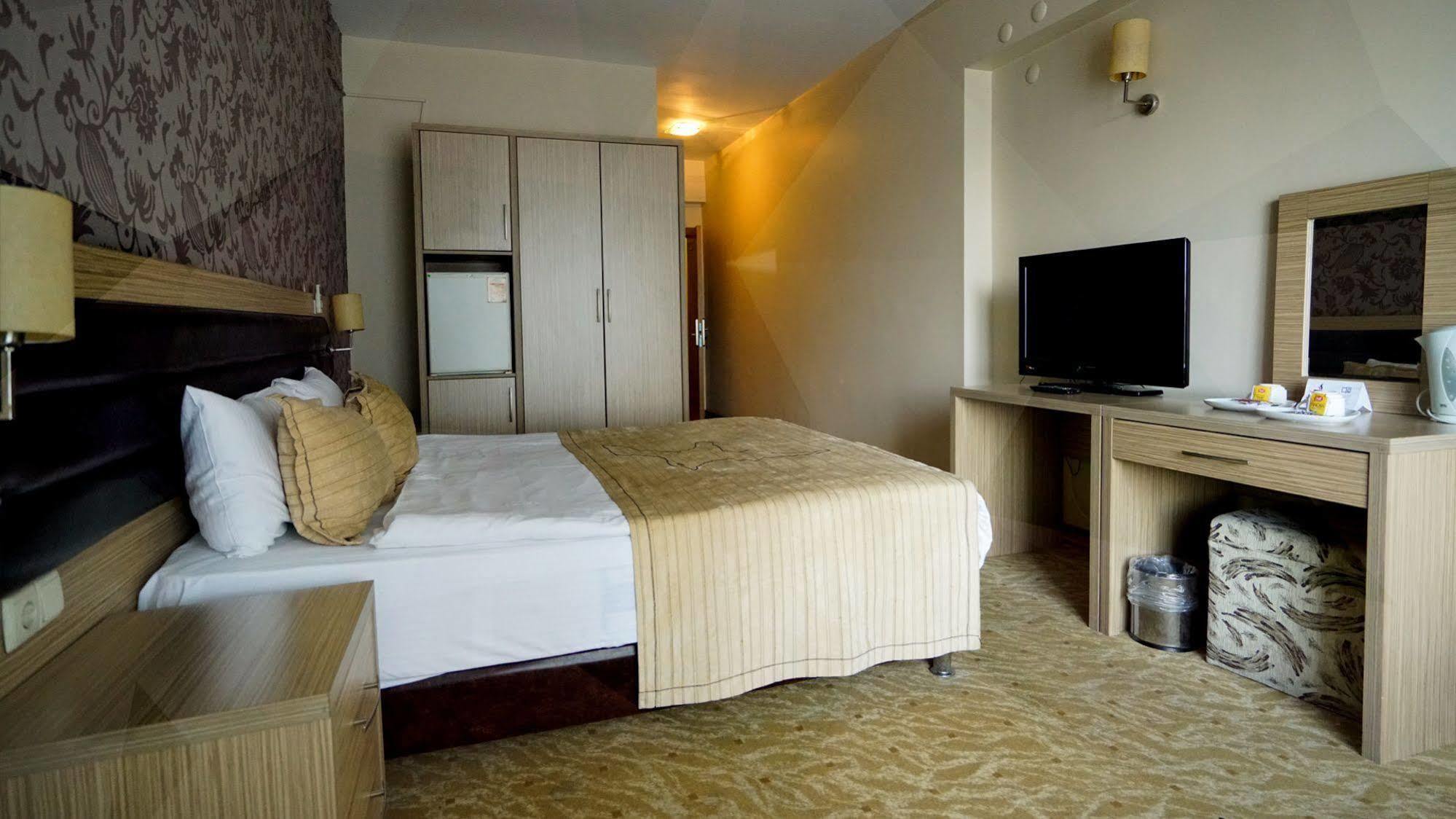 Es Albatros Hotel Eskişehir Extérieur photo